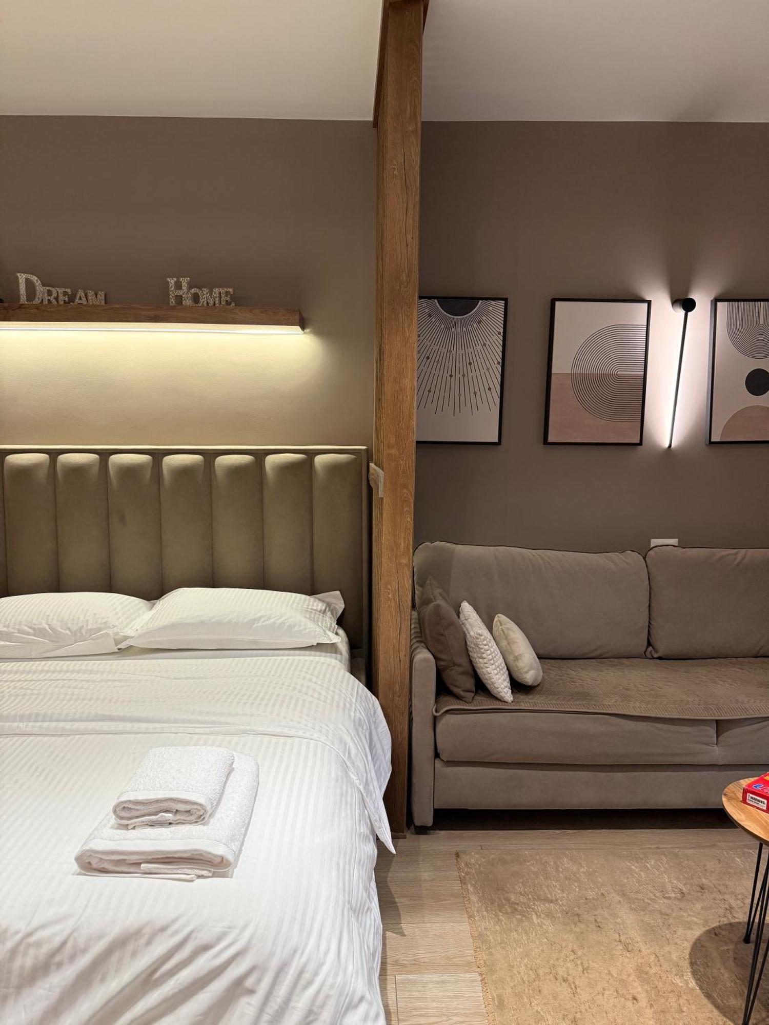 4Seasonsgea , Deluxe Studio , City Centre , Tirana Bagian luar foto